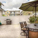 The Virginia Beach Vibe House