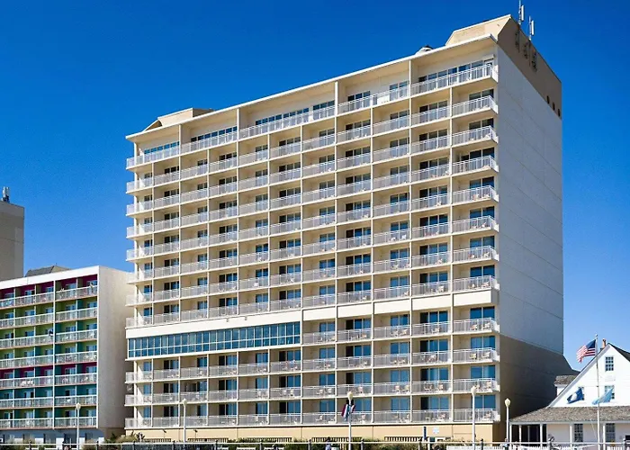 Comfort Suites Beachfront
