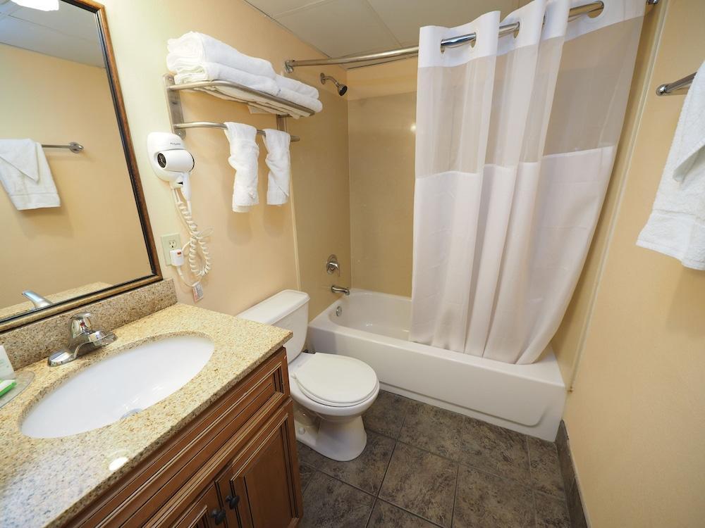 Marjac Virginia Oceanfront Hotel