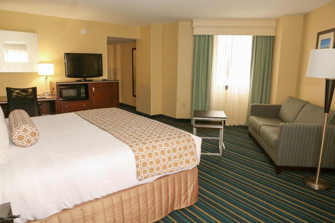 Crowne Plaza Virginia Beach-norfolk By Ihg Hotel