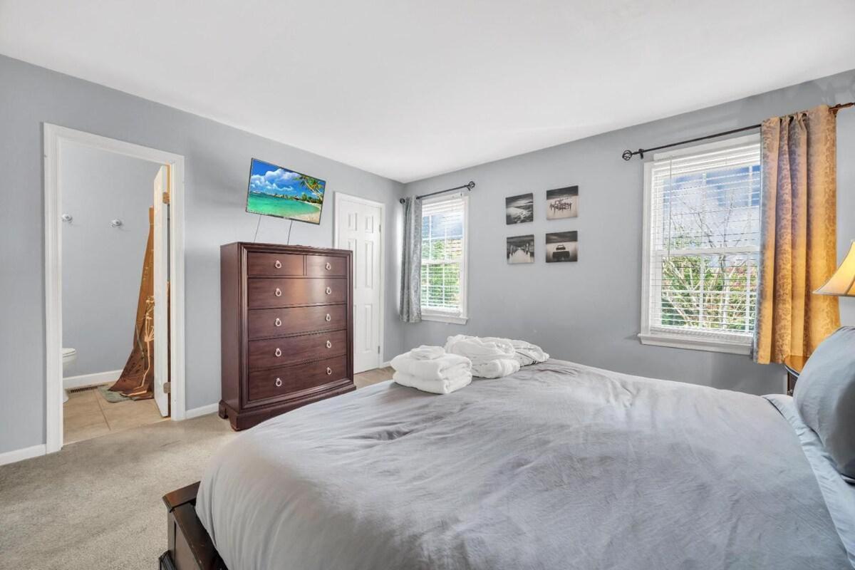Comfy King Bed Close To Everything Holiday home *