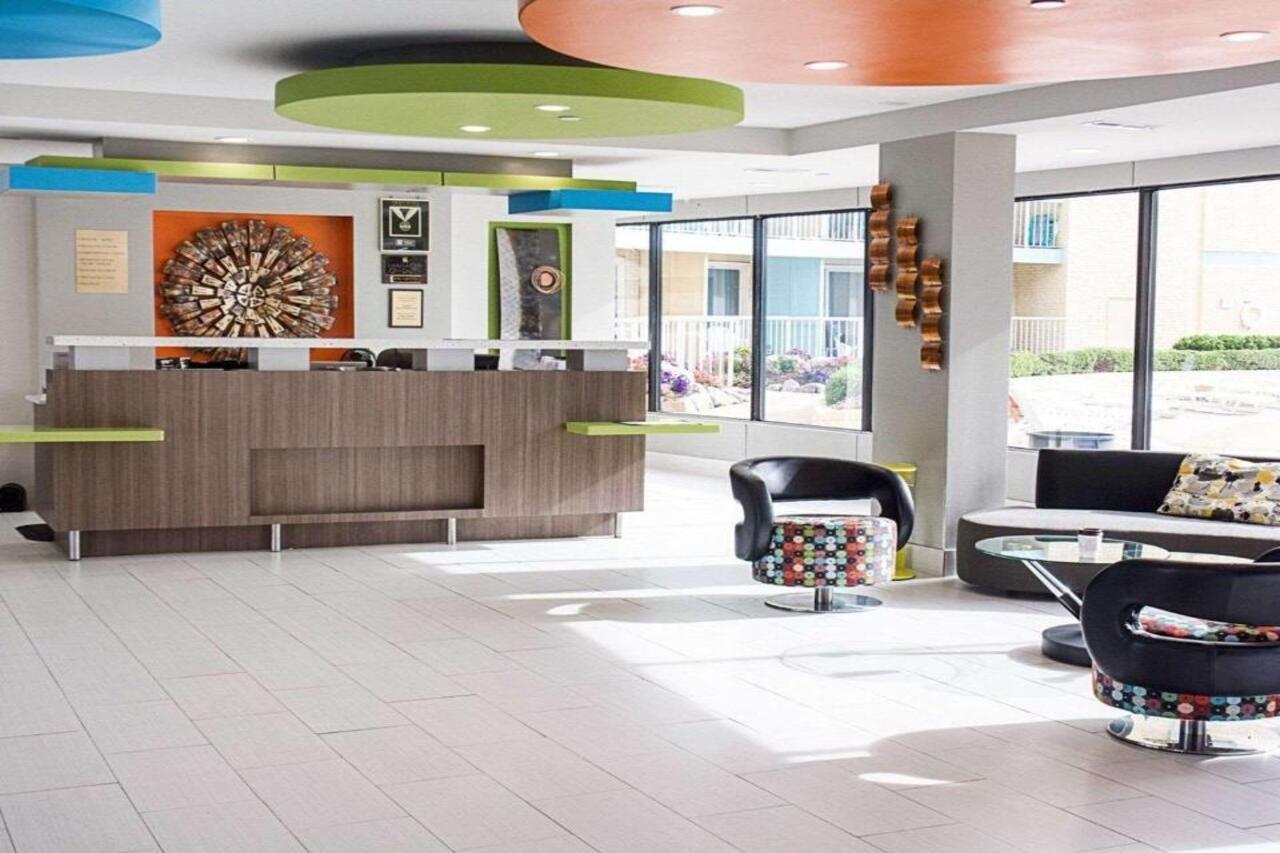 Hotel Spark By Hilton Virginia Oceanfront