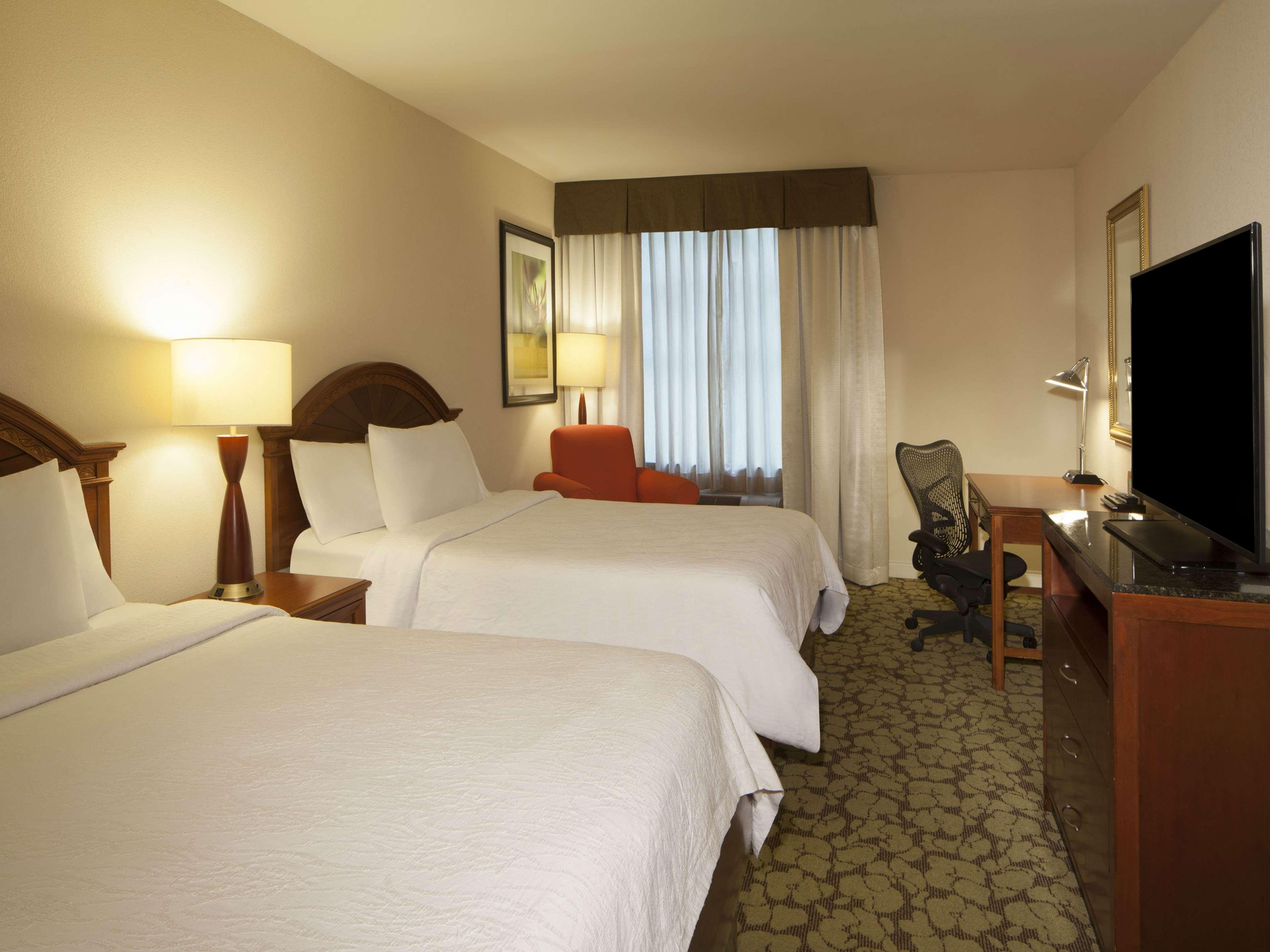 Hotel Hilton Garden Virginia Town Center 3*