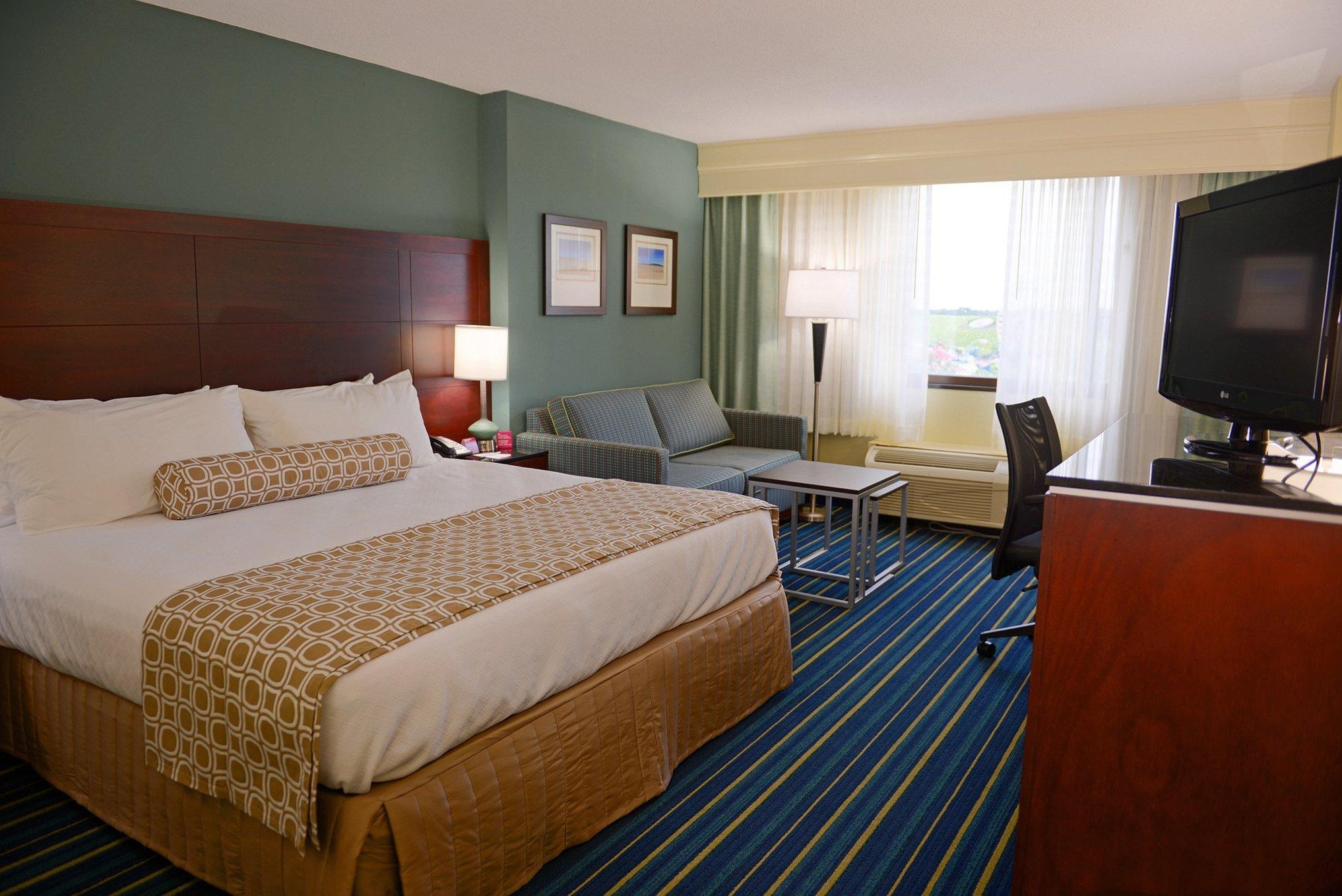 Crowne Plaza Virginia Beach-norfolk By Ihg Hotel Virginia Beach