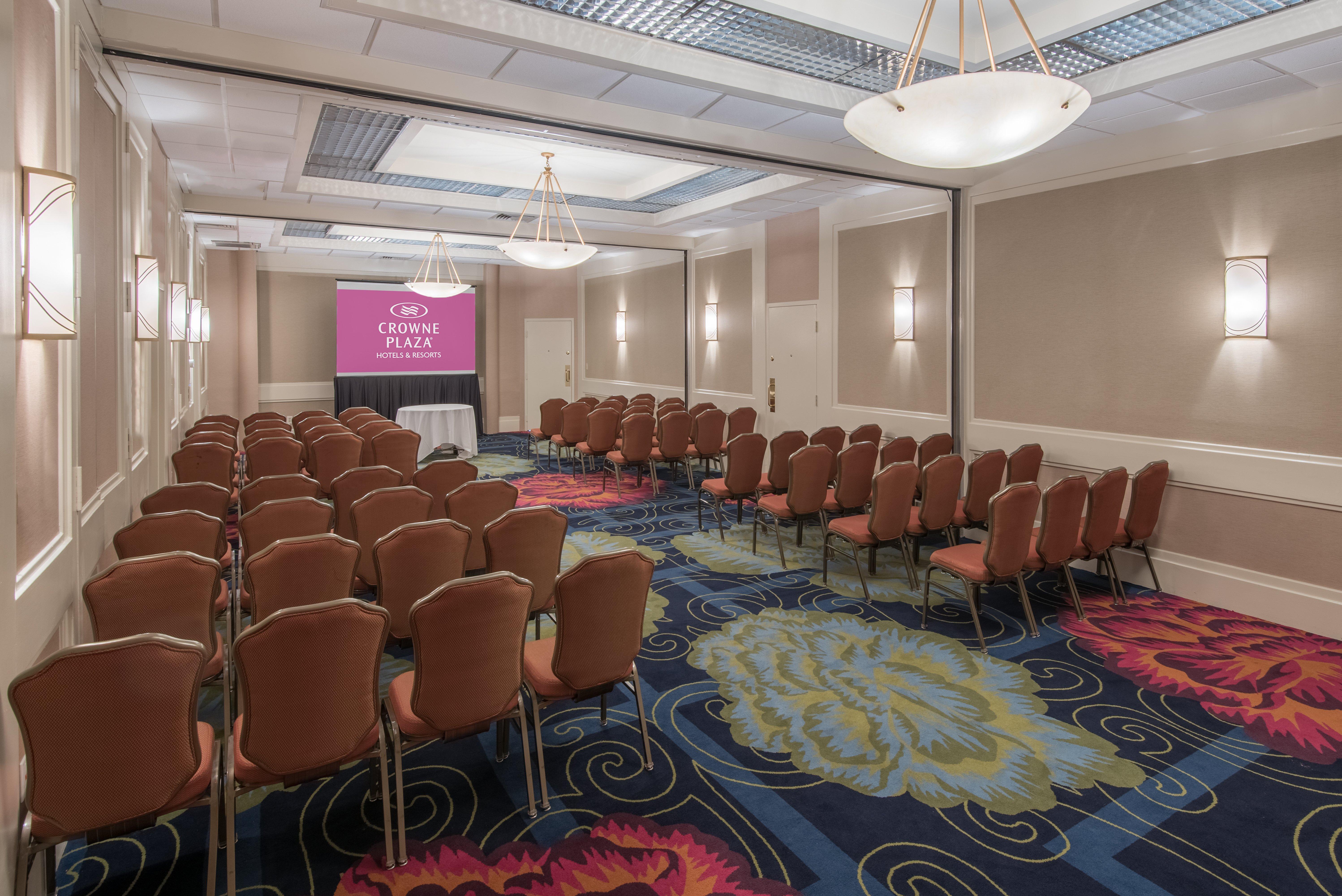Hotel Crowne Plaza Virginia Beach-norfolk By Ihg
