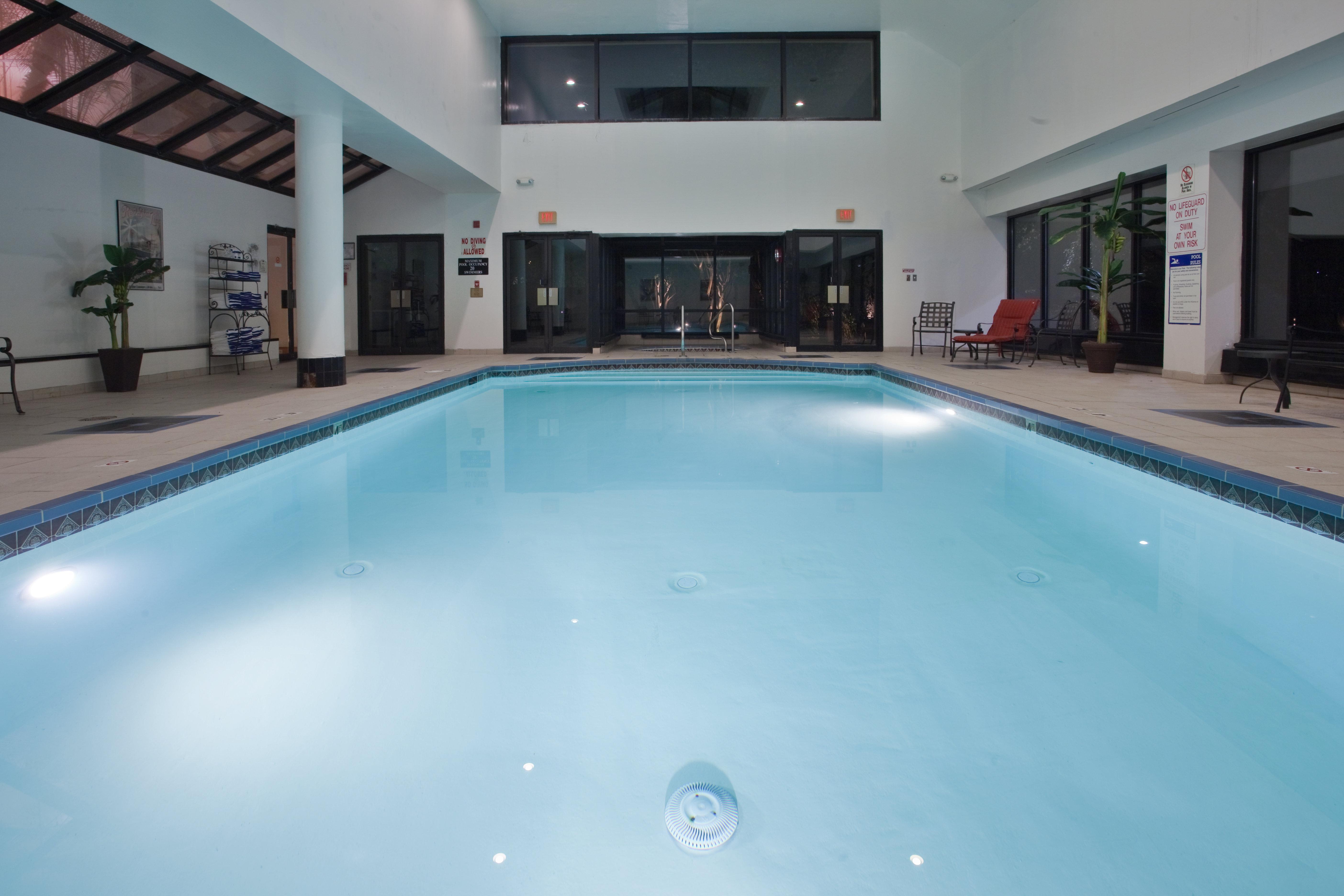 Hotel Crowne Plaza Virginia Beach-norfolk By Ihg 4*