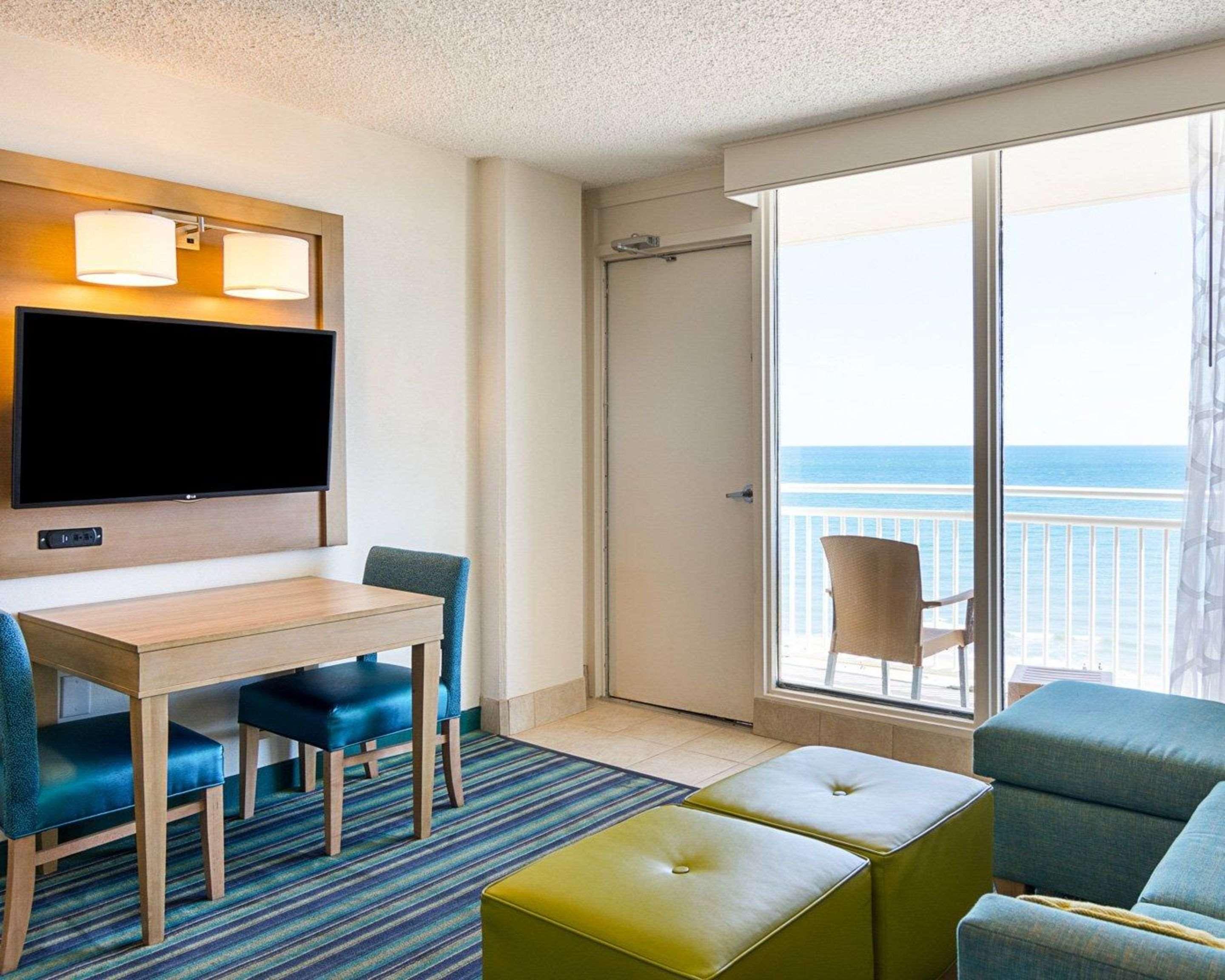 Hotel Comfort Beachfront