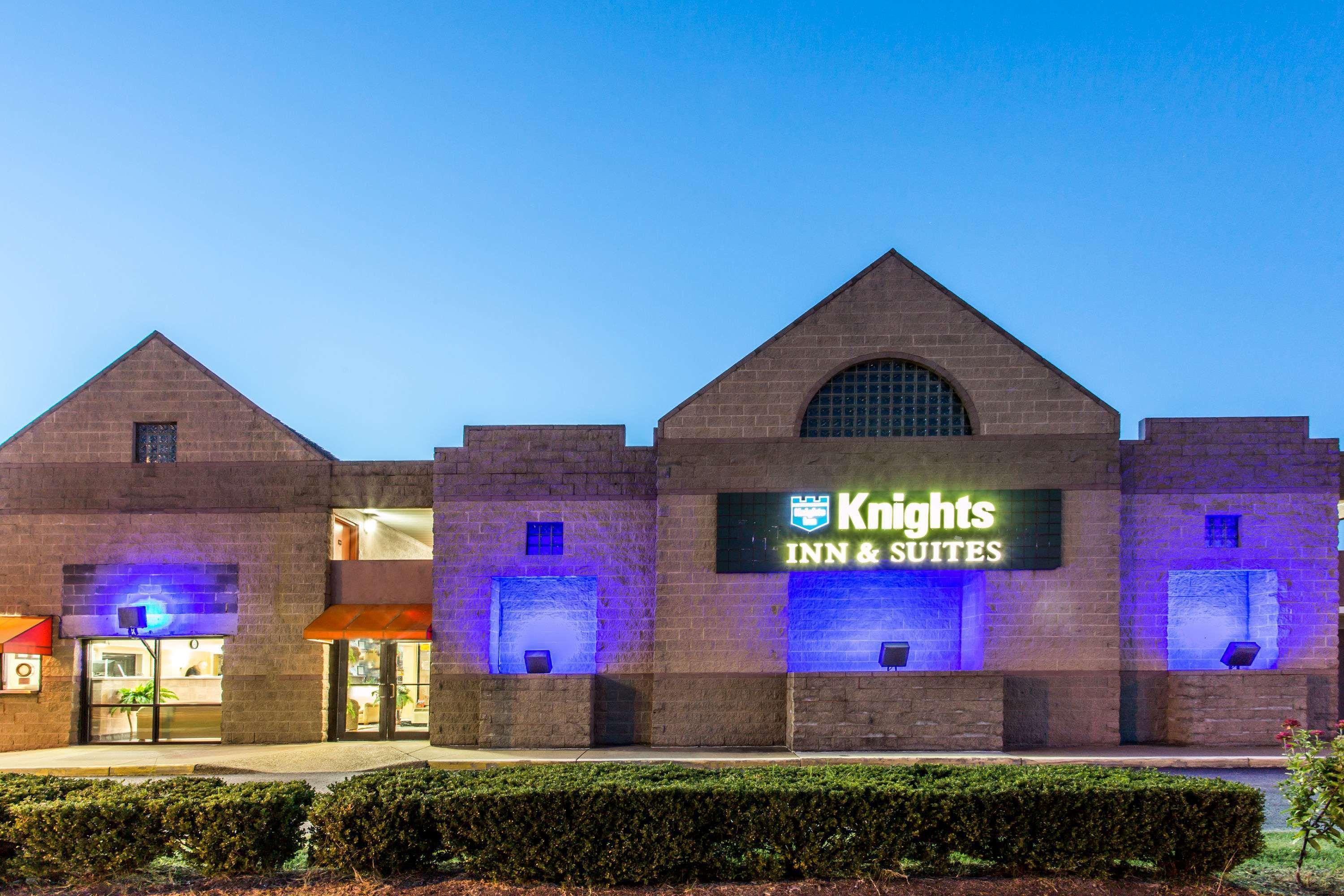 Knights Virginia Lynnhaven Hotel 2*