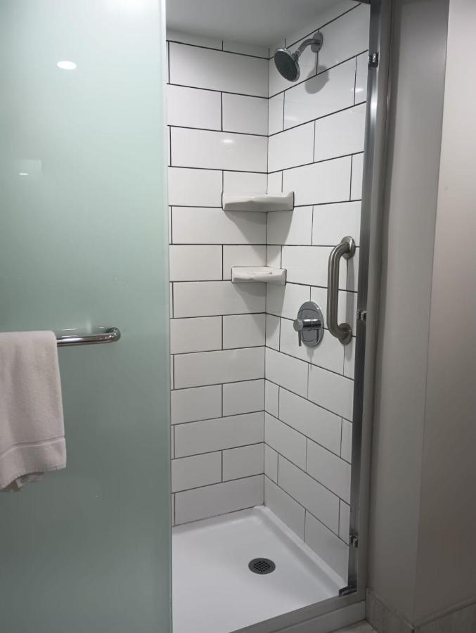 Hotel Spark By Hilton Virginia Oceanfront