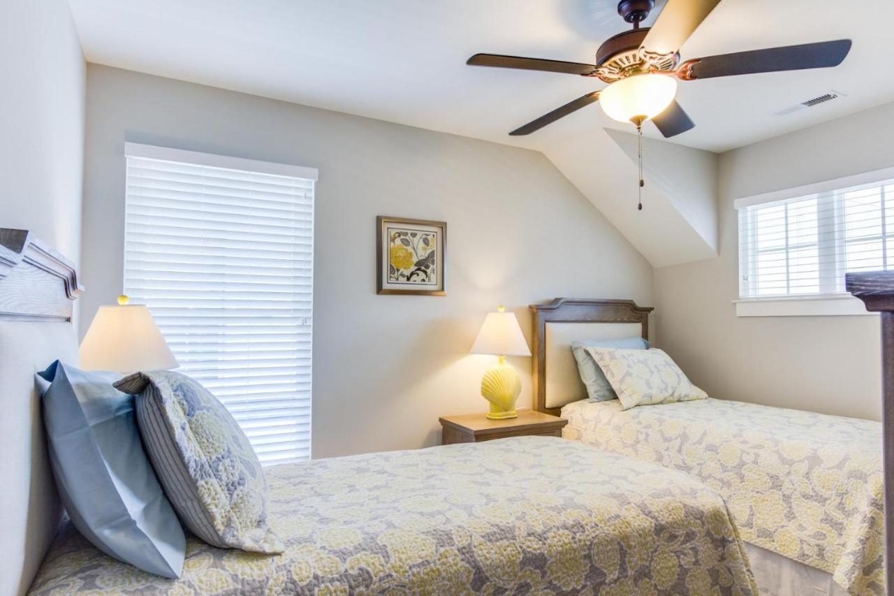 408a The Boardwalk House * Virginia Beach