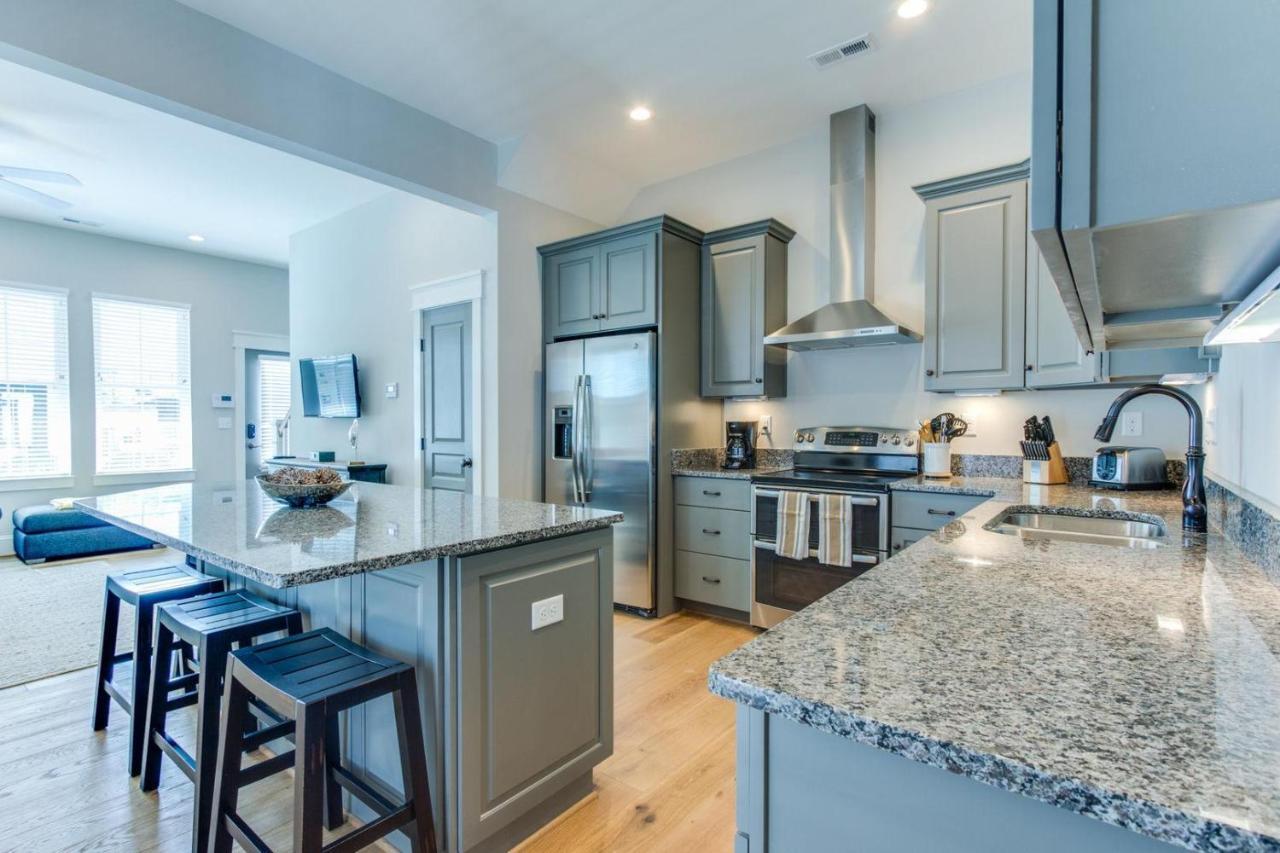 404a The Hilltop House Virginia Beach