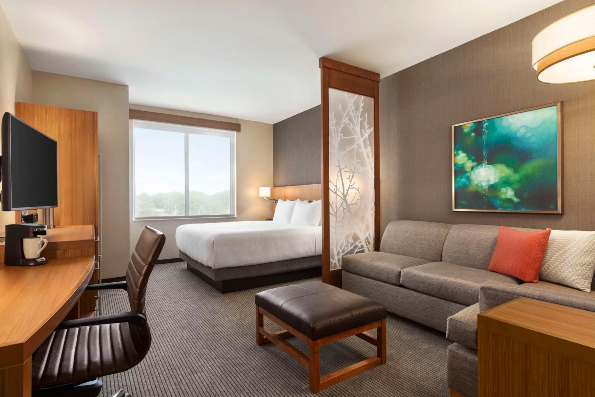 Hyatt Place Virginia Town Center Hotel