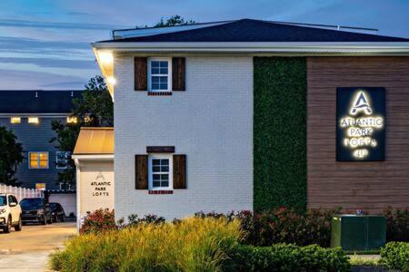 Ocean Lofts In The Vibe #7 - 5 Min Walk To Virginia Beach