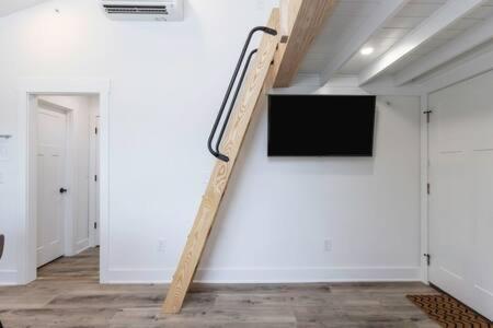 Ocean Lofts In The Vibe #7 - 5 Min Walk To Apartment
