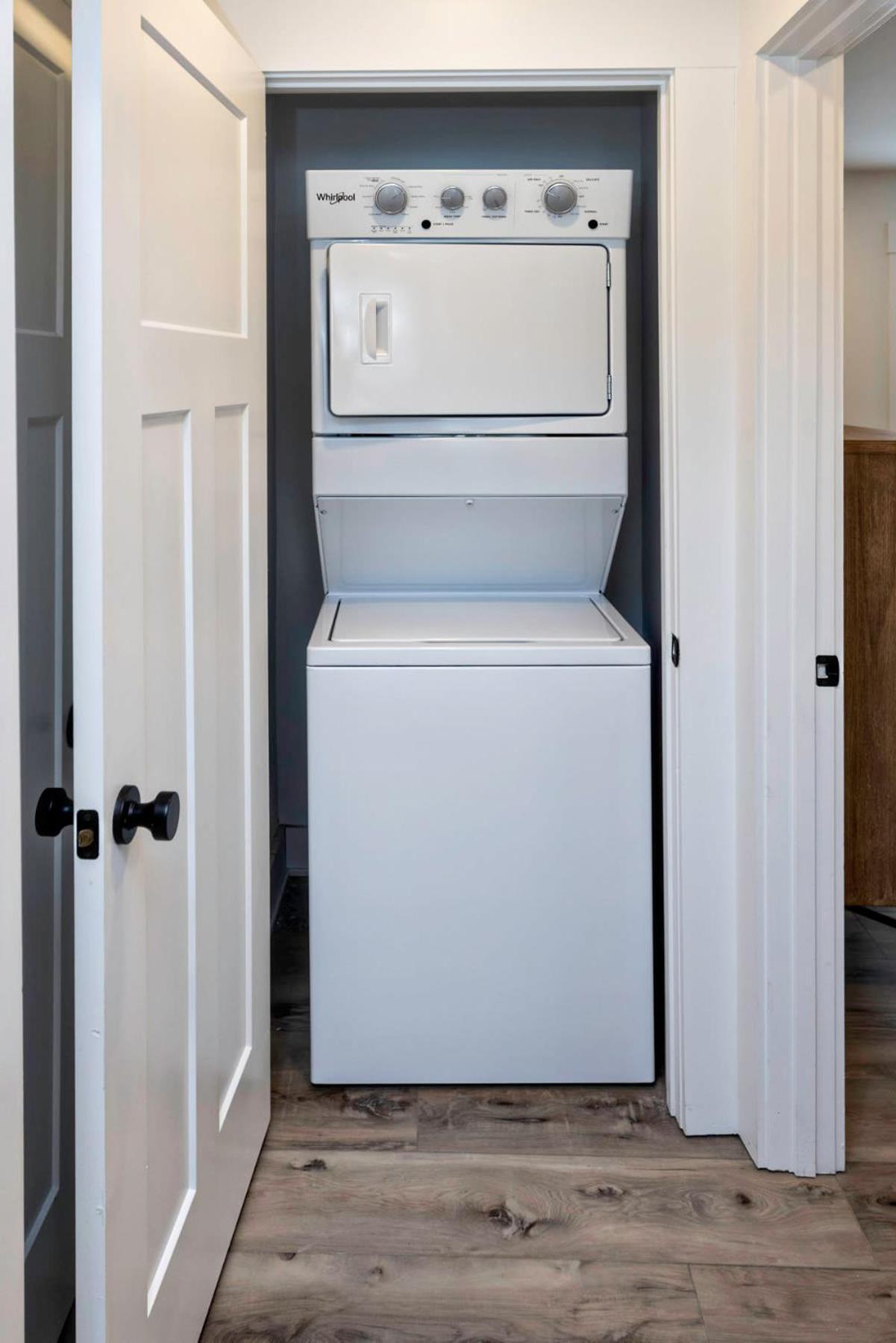 Ocean Lofts In The Vibe #1 - 5 Min Walk To Apartment Virginia Beach