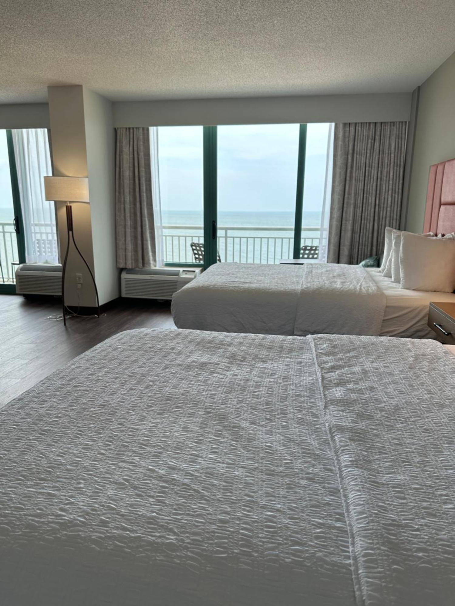 Hotel Hampton Virginia Beach-oceanfront South 3*