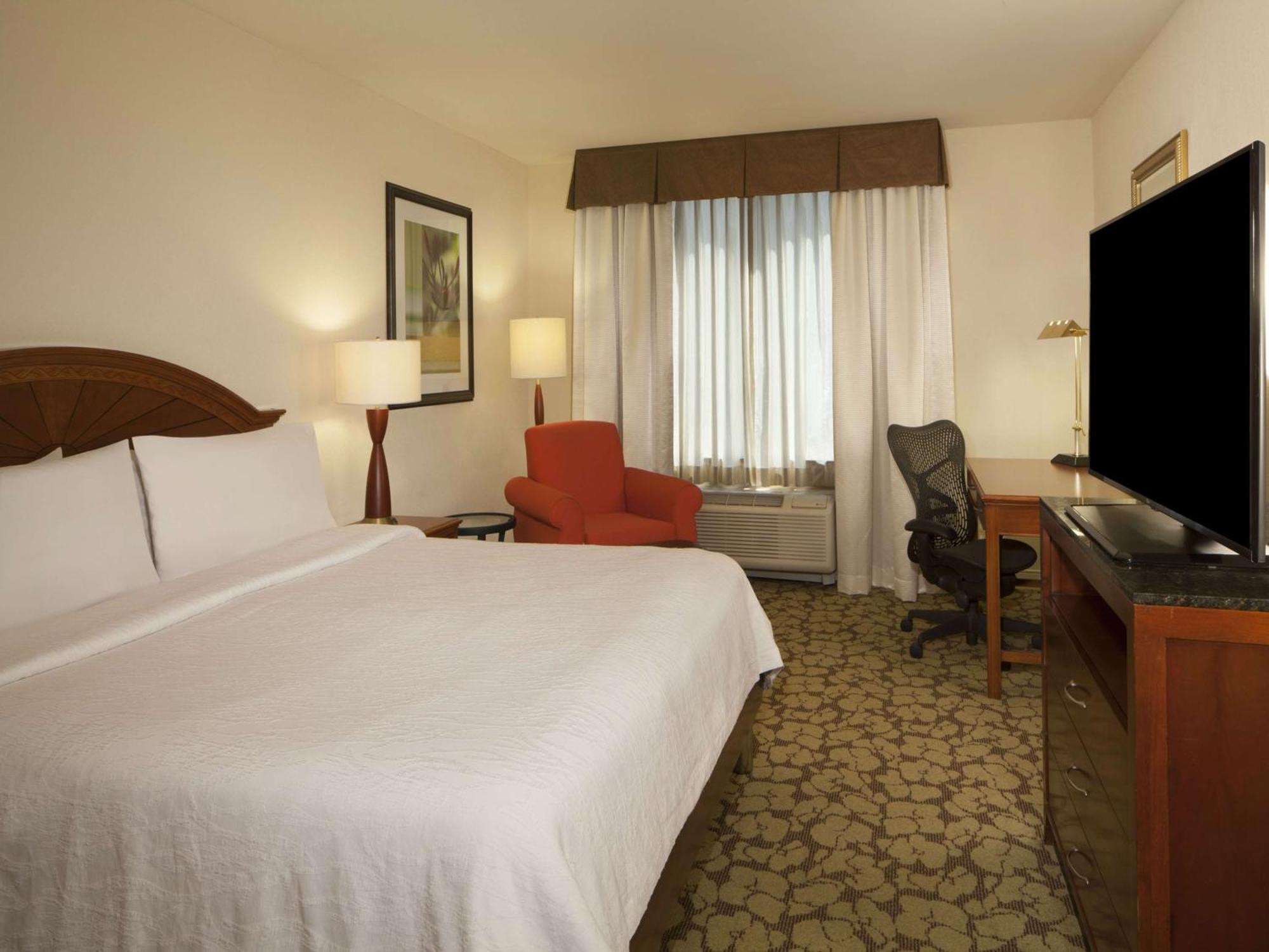 Hilton Garden Virginia Town Center Virginia Beach