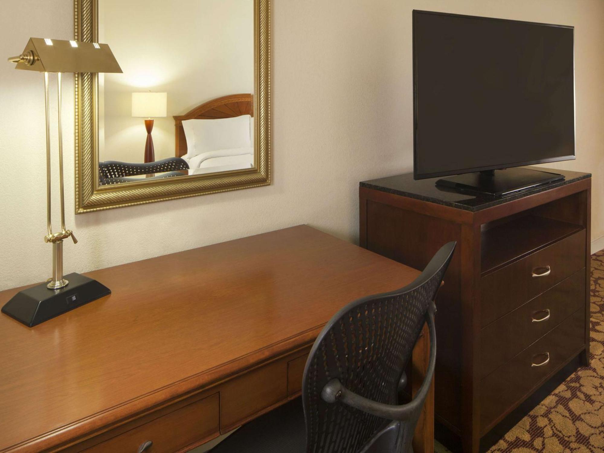 Hotel Hilton Garden Virginia Town Center