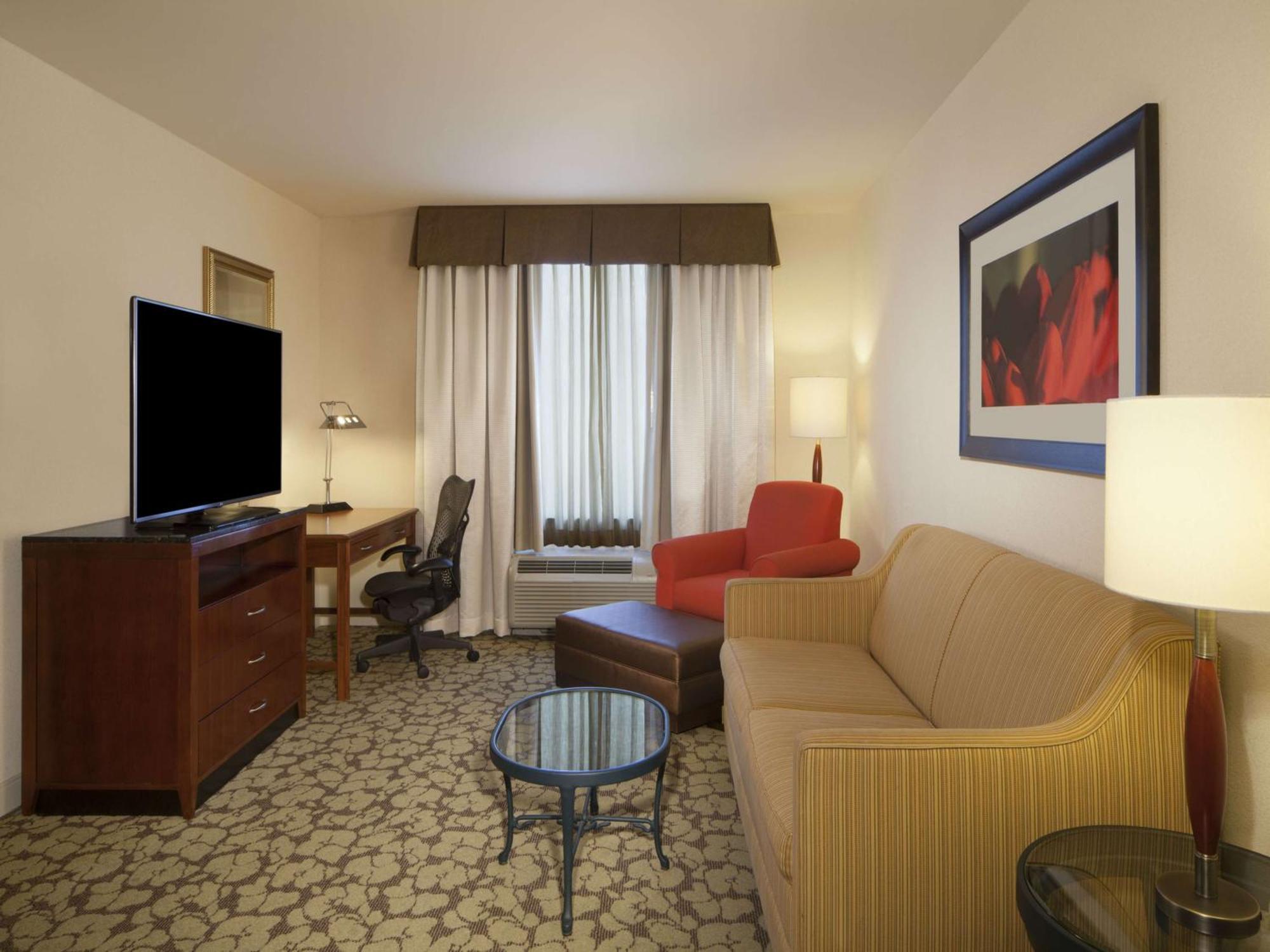 Hilton Garden Virginia Town Center Hotel Virginia Beach