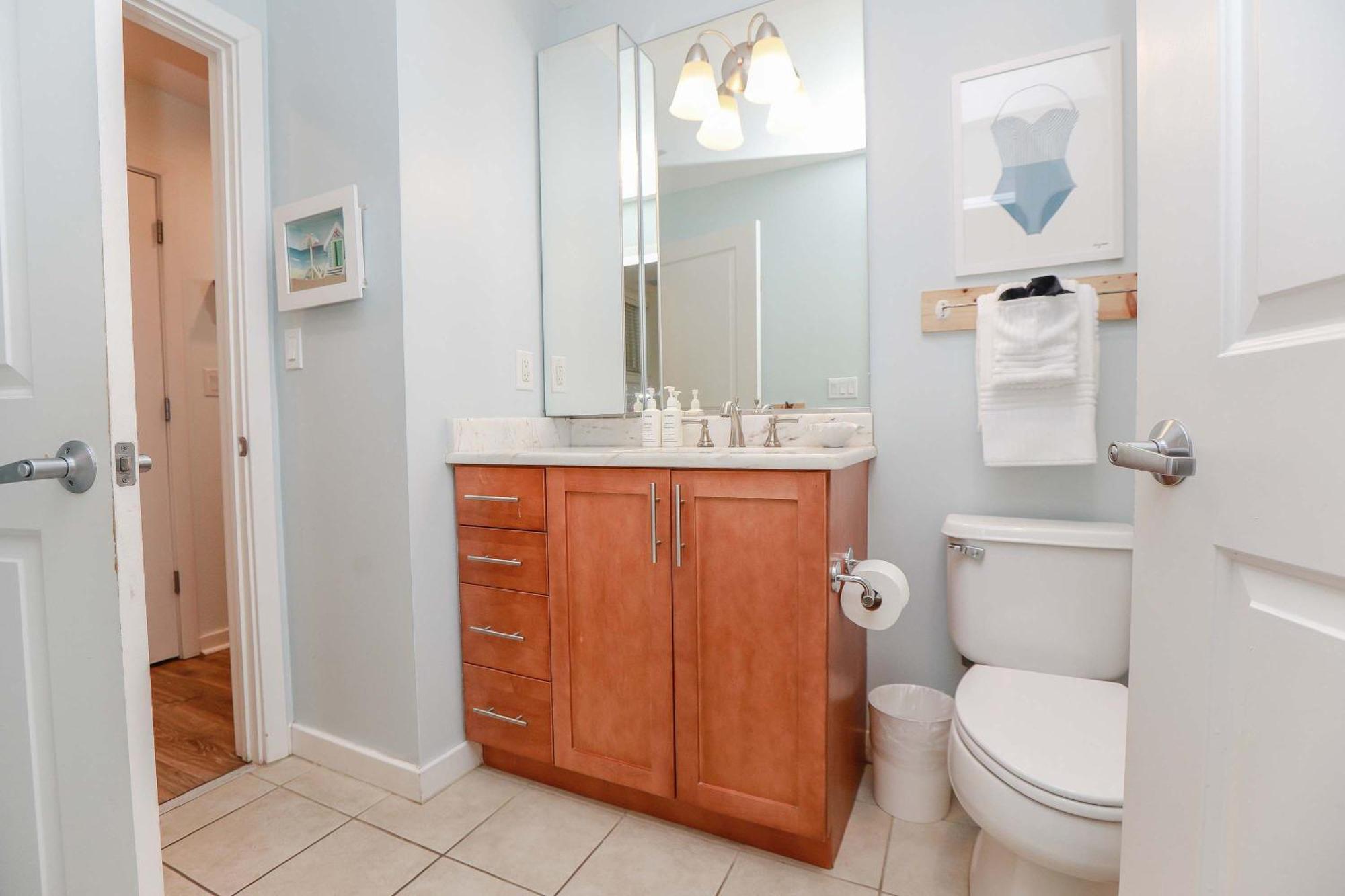 Sojourns Views & Pool Family Sleeps 9 *