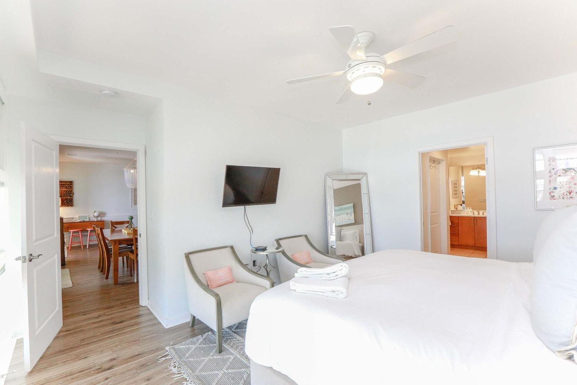 Sojourns Views & Pool Family Sleeps 9 Virginia Beach