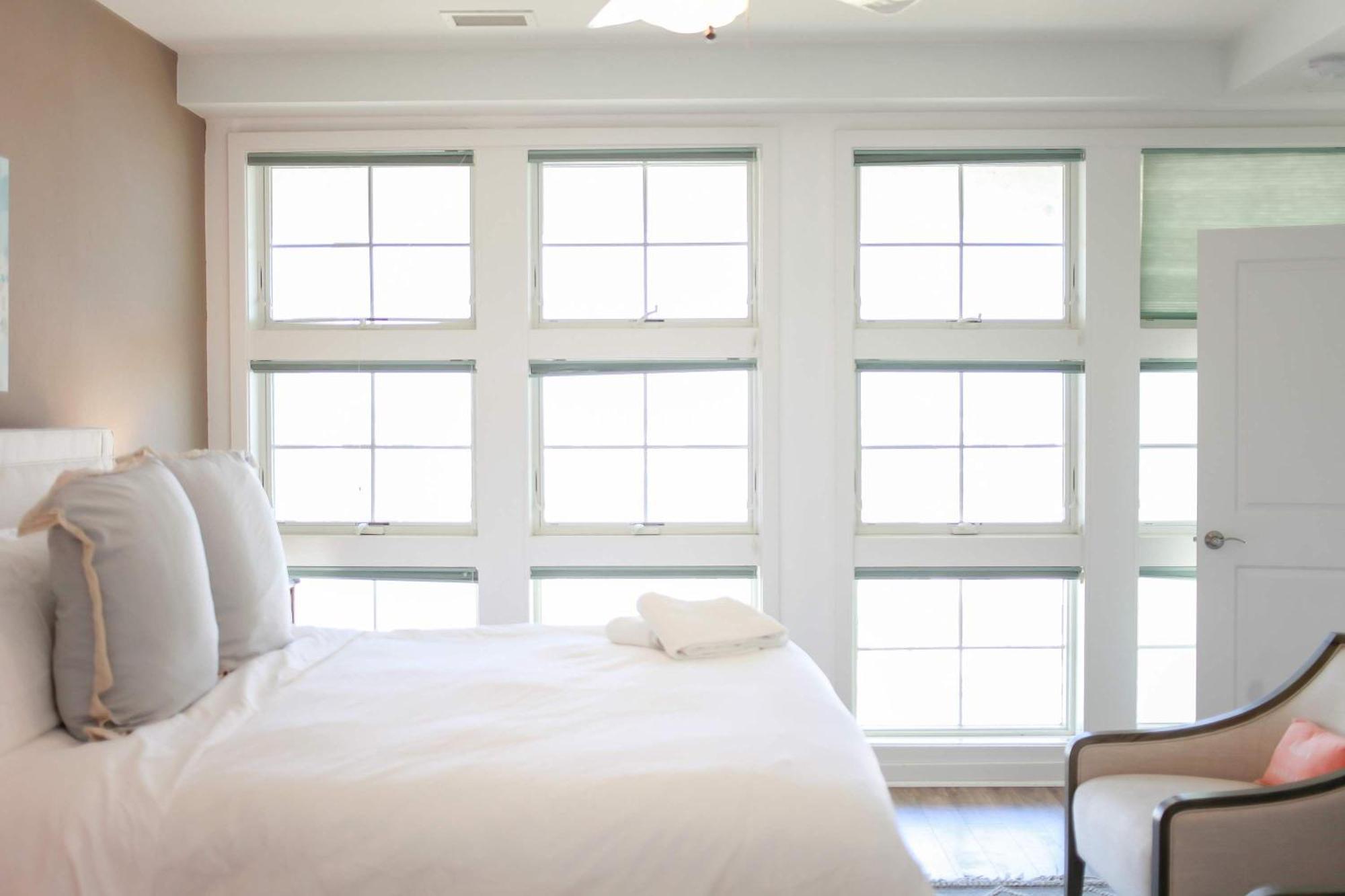 Sojourns Views & Pool Family Sleeps 9 Apartment