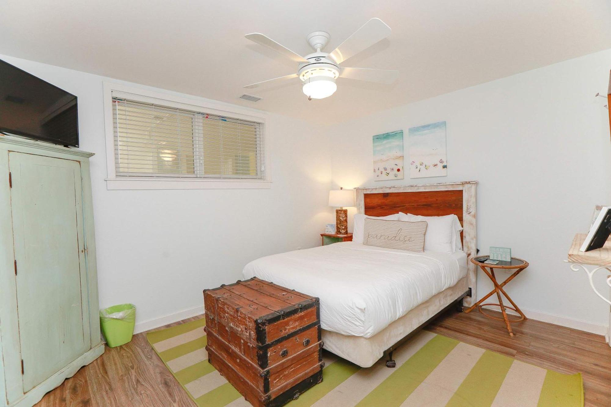 Sojourns Views & Pool Family Sleeps 9 Apartment