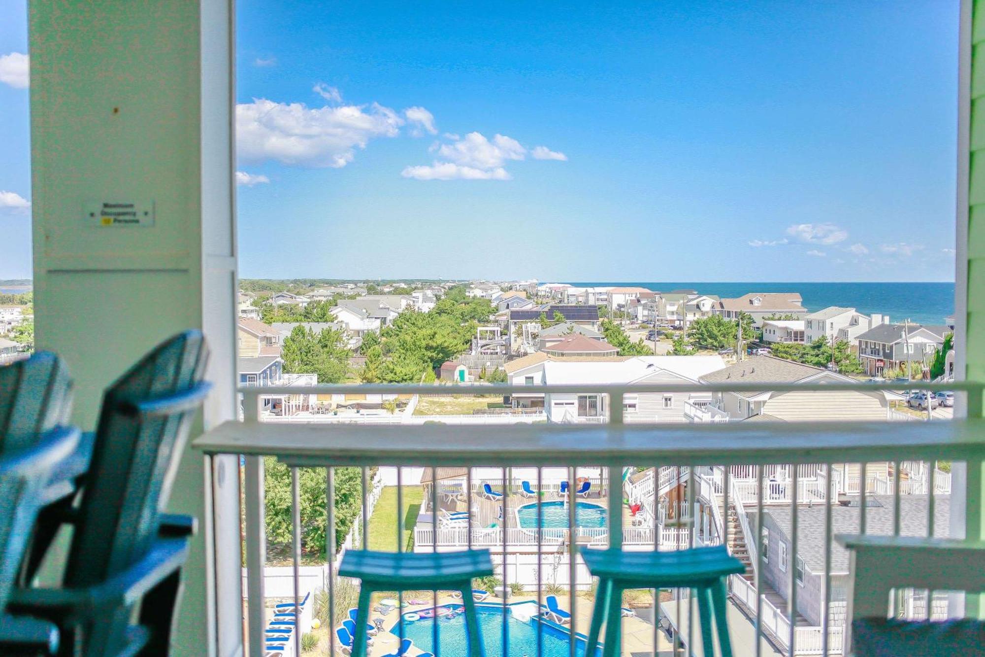 Sojourns Views & Pool Family Sleeps 9 *