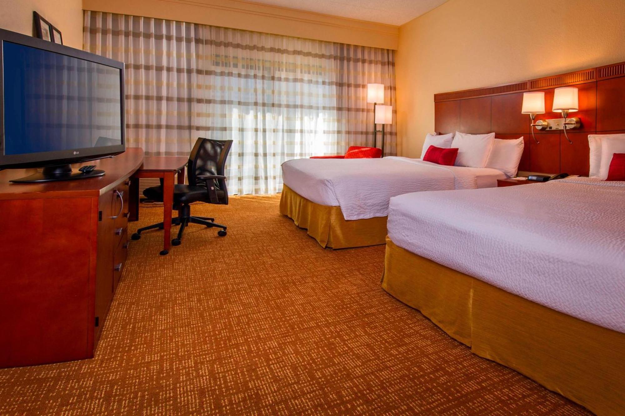 Courtyard Norfolk 3* Virginia Beach