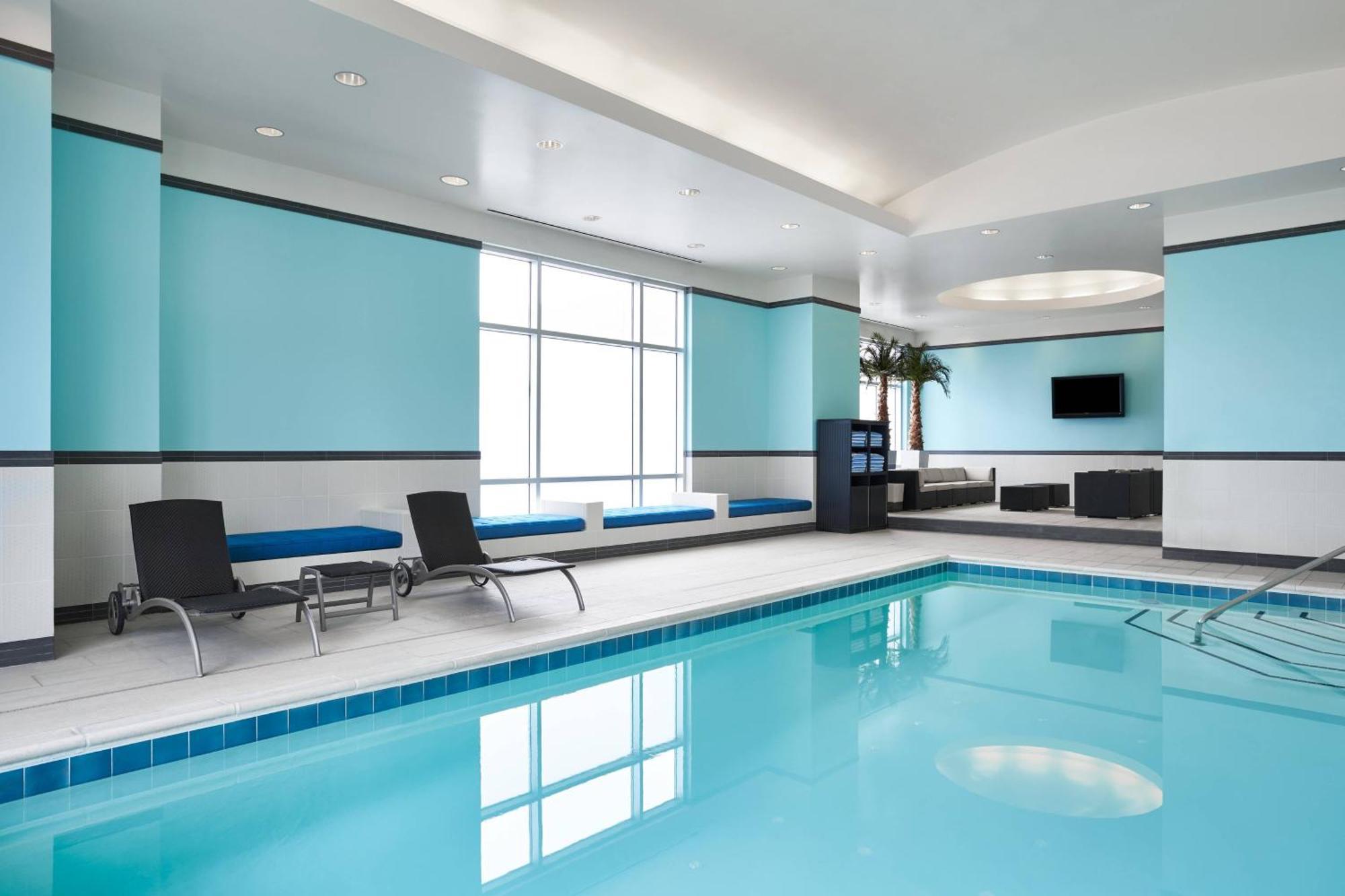 Hotel The Westin Virginia Town Center 4*
