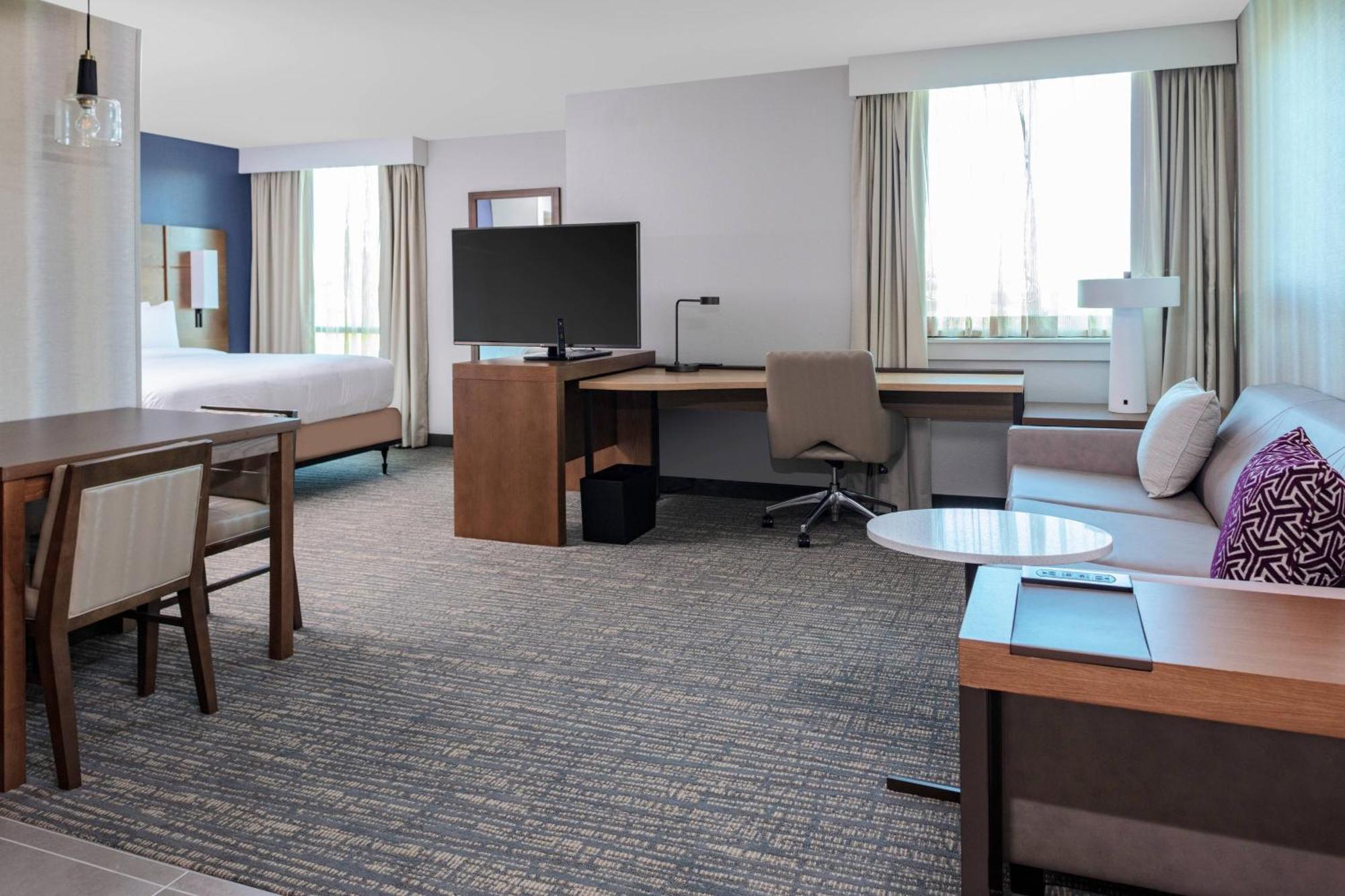 By Marriott Virginia Town Center Hotel Virginia Beach