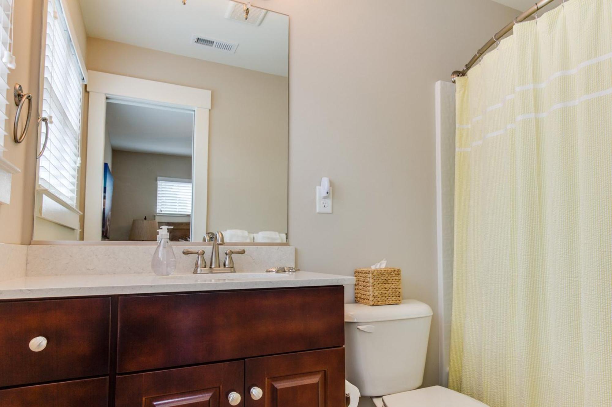 412a The Inlet House Spacious 4 Bedroom Townhouse Walking Distance To The *