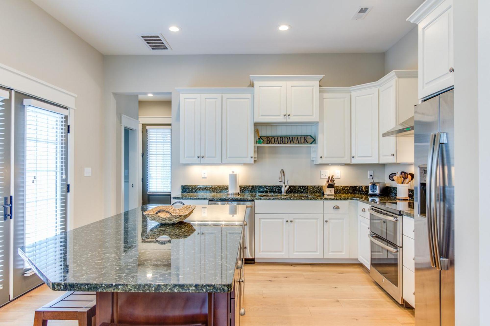 412a The Inlet House Spacious 4 Bedroom Townhouse Walking Distance To The *
