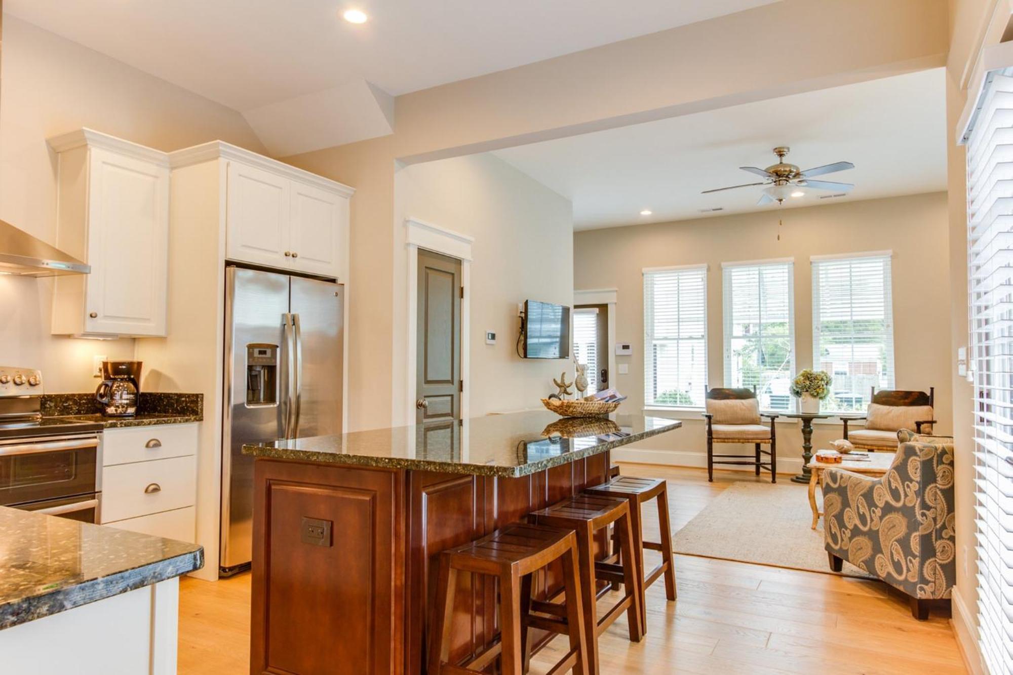 Holiday home 412a The Inlet House Spacious 4 Bedroom Townhouse Walking Distance To The Virginia Beach