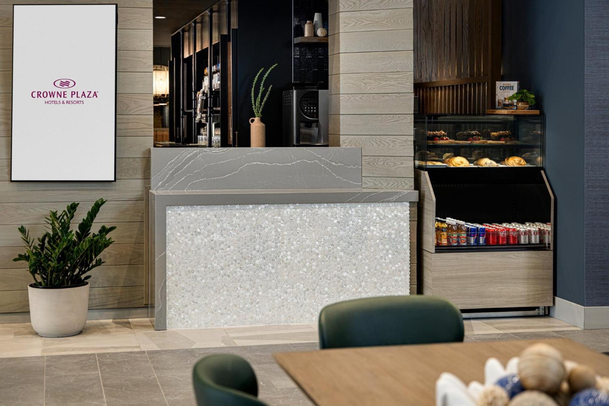 Crowne Plaza Virginia Beach-norfolk By Ihg 4*