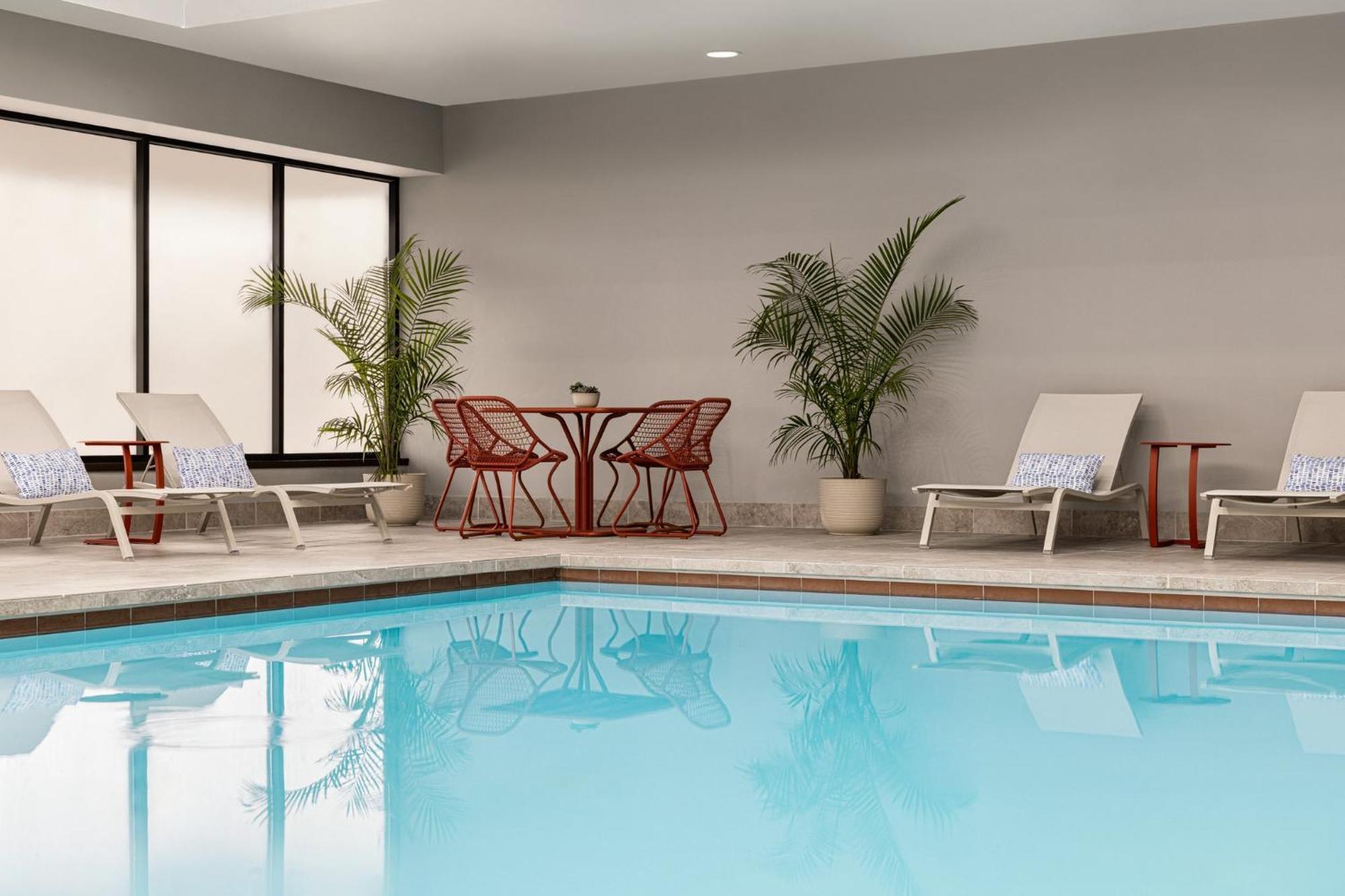 Crowne Plaza Virginia Beach-norfolk By Ihg Virginia Beach