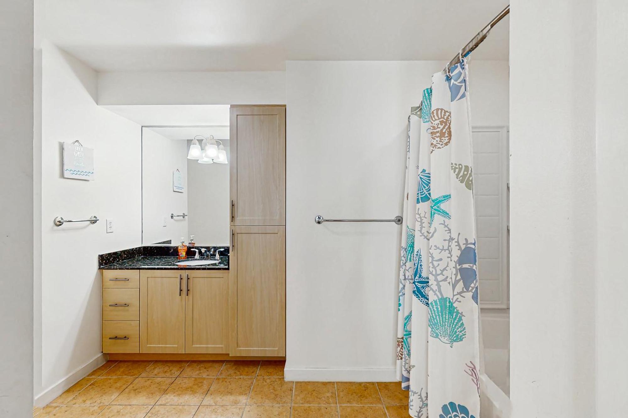 Apartment The Sanctuary - A Wave From It 201b *