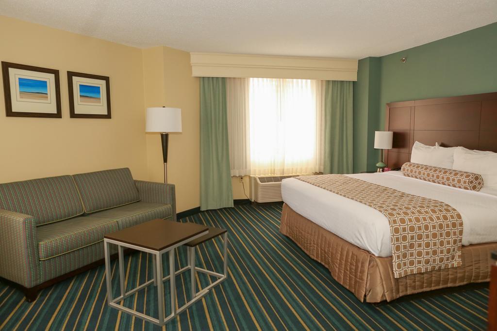 Crowne Plaza Virginia Beach-norfolk By Ihg Hotel Virginia Beach