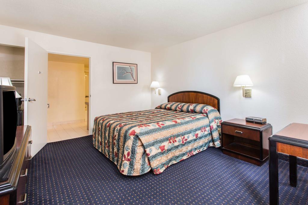 Hotel Knights Virginia Lynnhaven Virginia Beach