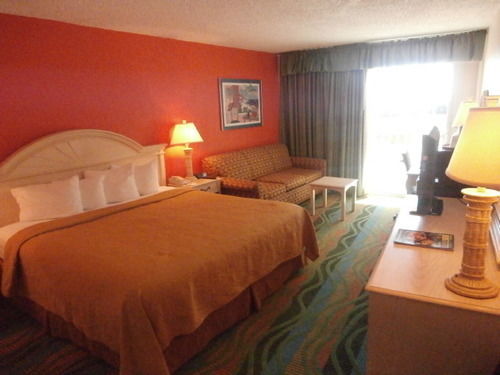 Spark By Hilton Virginia Oceanfront Hotel