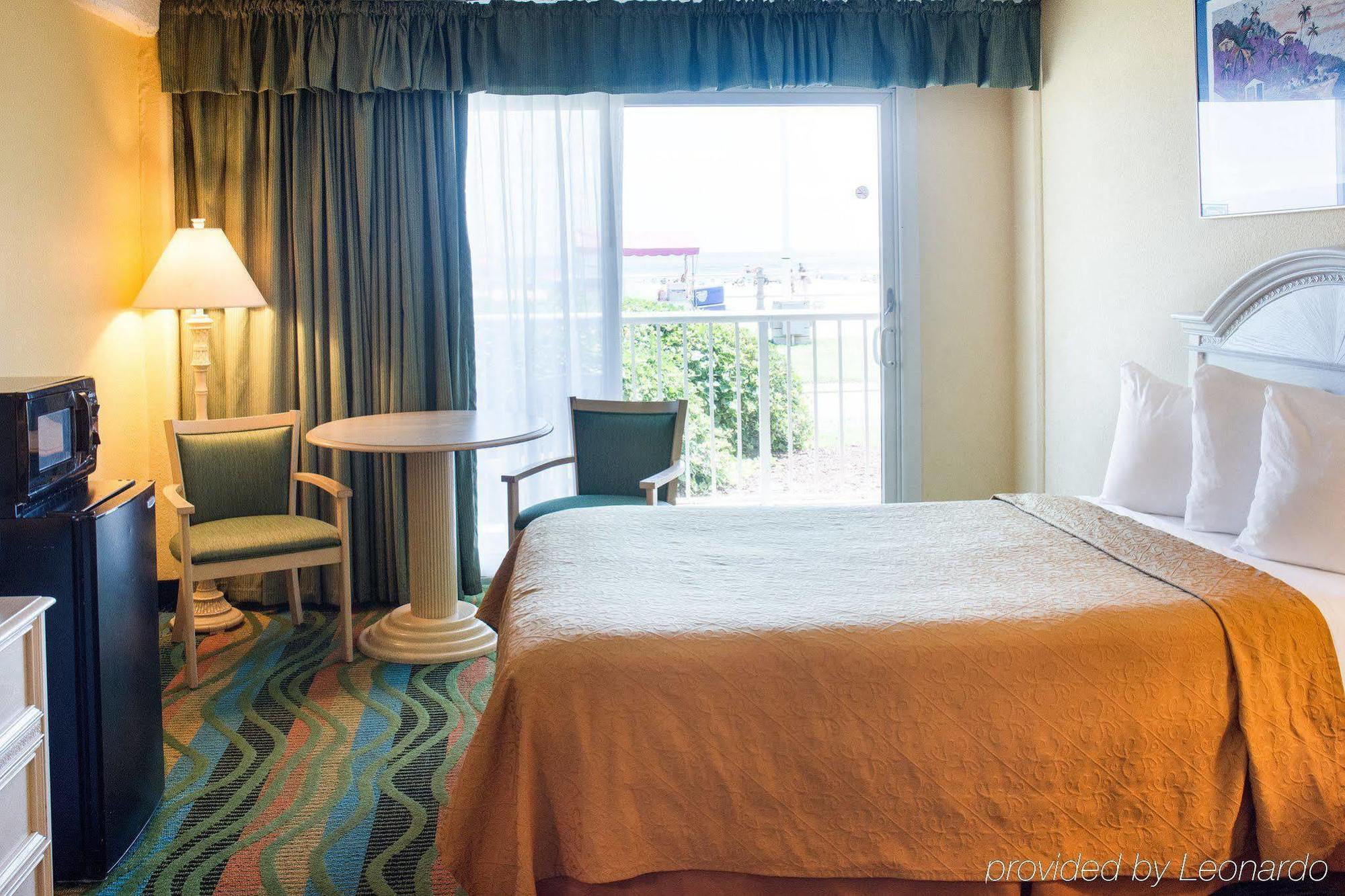 Spark By Hilton Virginia Oceanfront Hotel 3*