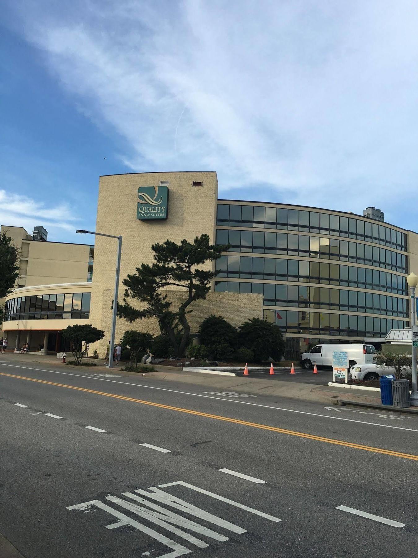 Hotel Spark By Hilton Virginia Oceanfront 3*
