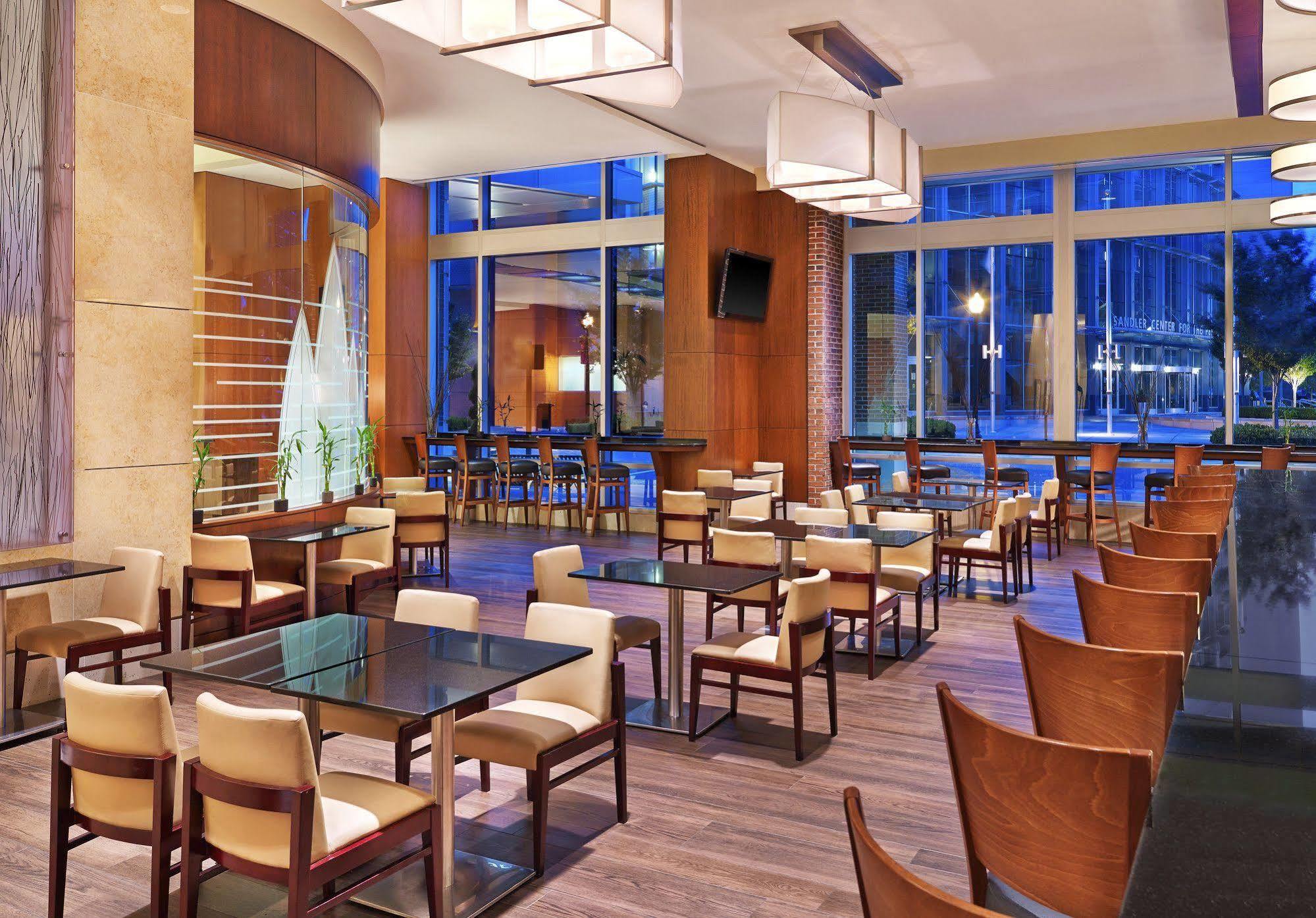 Hotel The Westin Virginia Town Center 4*