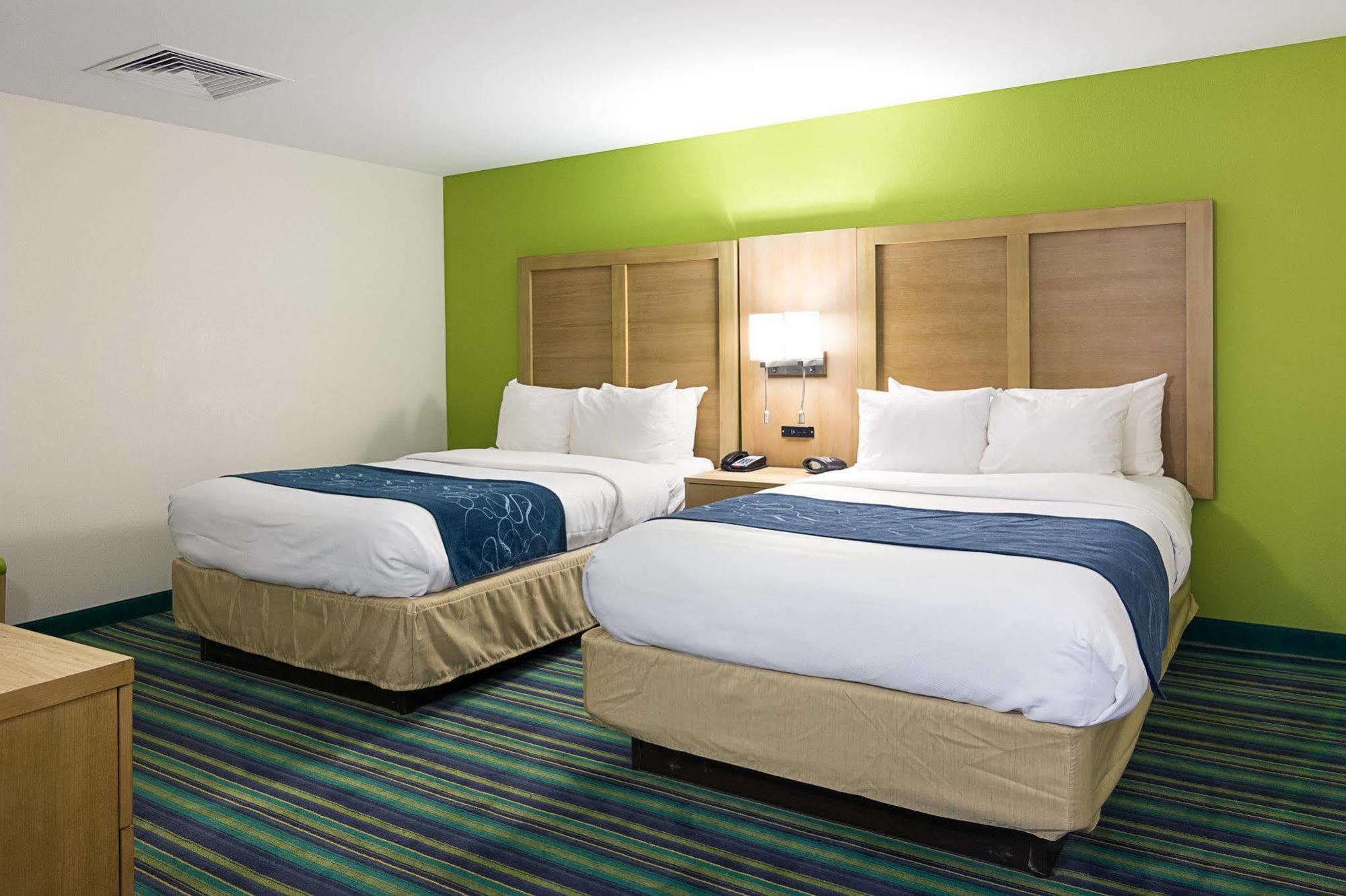 Comfort Beachfront Hotel