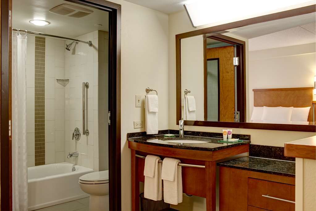 Hyatt Place Virginia Town Center Hotel Virginia Beach