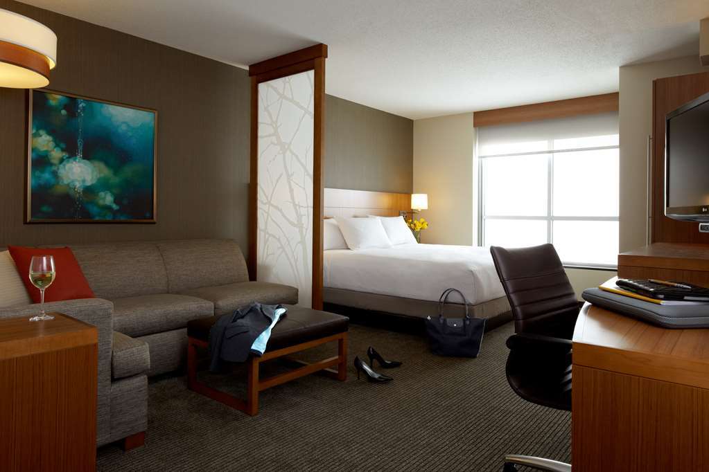 Hyatt Place Virginia Town Center