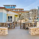 The Sanctuary - Southern Exposure B219