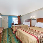 Days Inn By Wyndham Virginia Beach Town Center