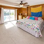 Harshaw Beach House - North End Oceanfront