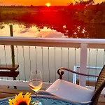 Sunsets & Serenity